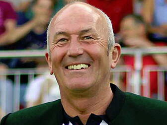 Pulis 'delighted' to t...
